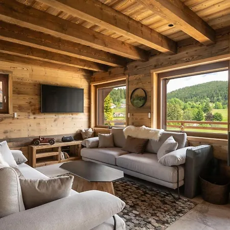 Chalet Marcel Luxury With Hot Tub Sauna & Forest Setting *