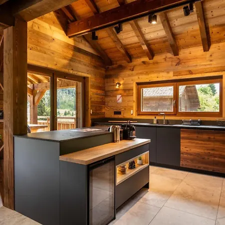 Chalet Marcel Luxury With Hot Tub Sauna & Forest Setting