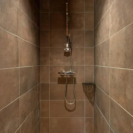 Σαλέ Marcel Luxury With Hot Tub Sauna & Forest Setting *